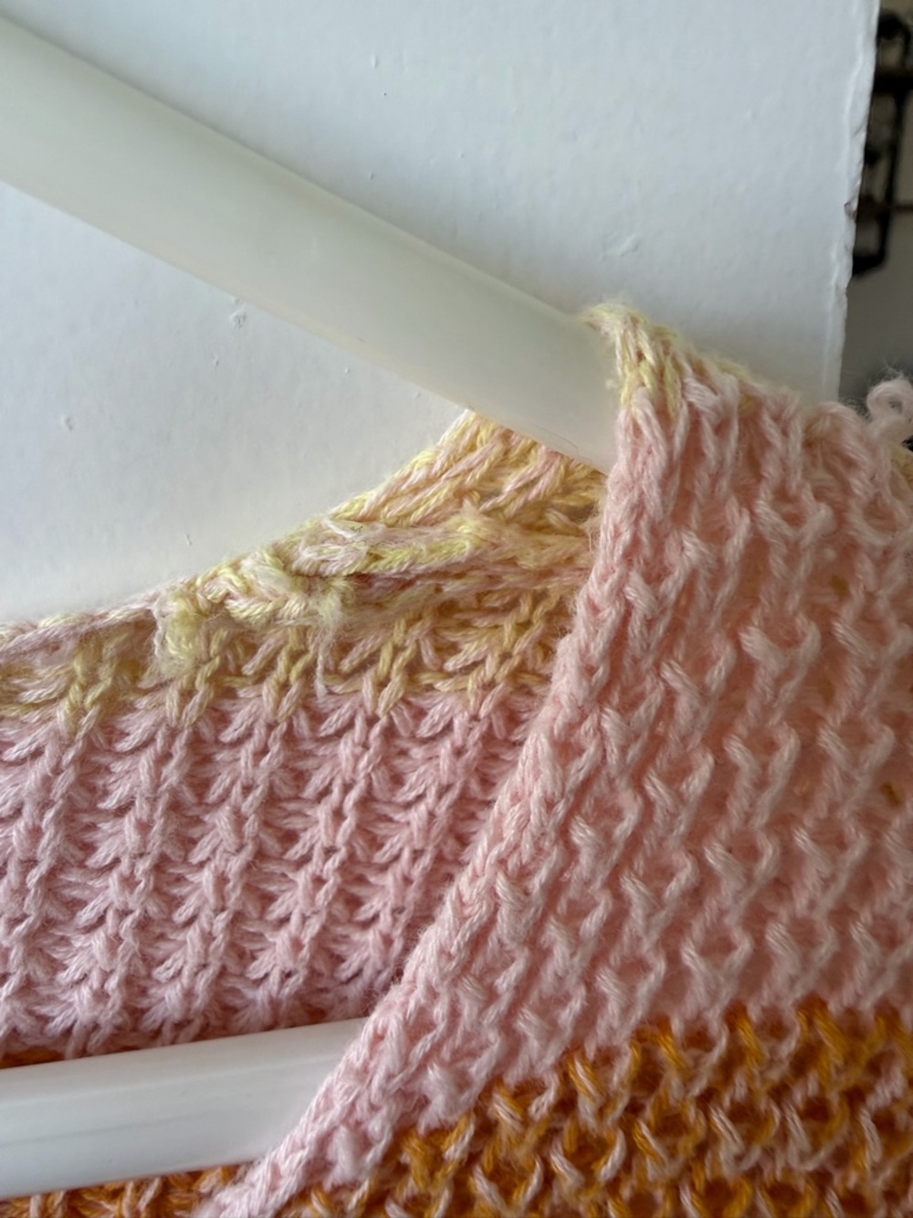 California layer Cropped Coquette Cottage  27 miles malibu kehlani Sweater - Picture 4 of 9